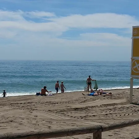 Apartment With 2 Bedrooms In - 10 M From The Fuengirola