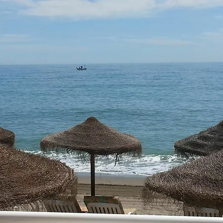 Apartment With 2 Bedrooms In - 10 M From The Fuengirola